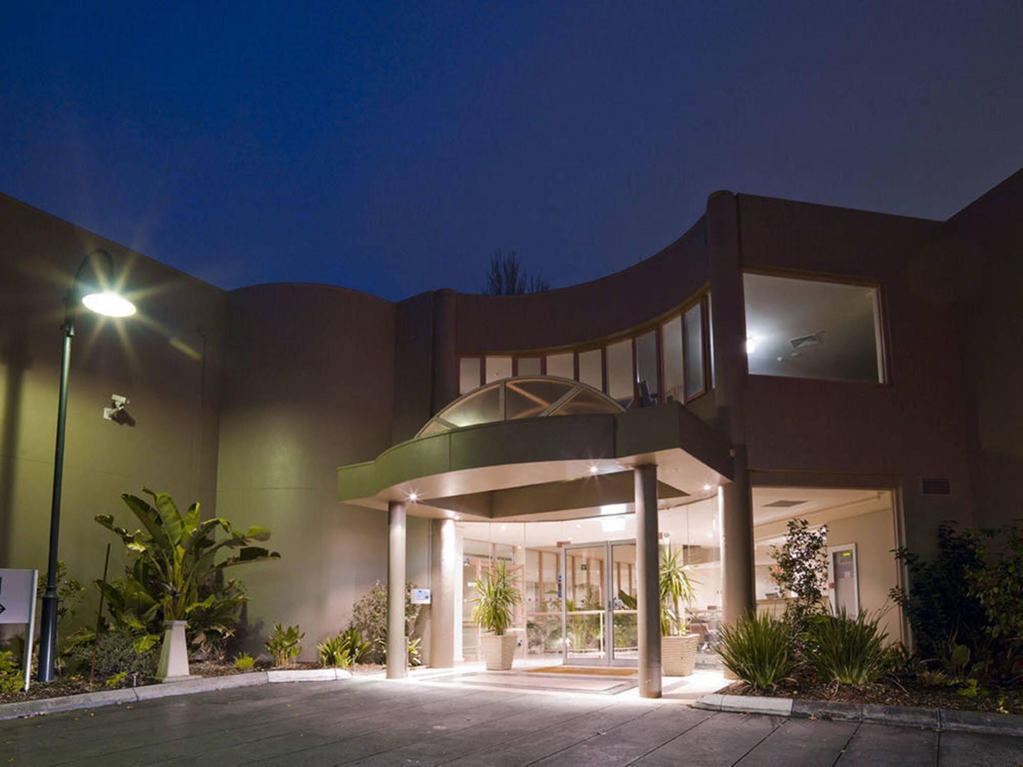Kimberley Gardens Hotel, Serviced Apartments And Serviced Villas Melbourne Luaran gambar